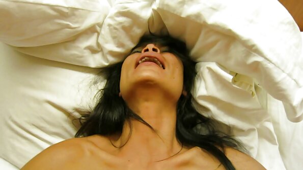 चौड़ी मुस्कान इस सेक्सी सेक्सी पिक्चर सेक्सी पिक्चर एशियाई लड़कियों के चेहरे को कभी नहीं छोड़ती क्योंकि वह अंतरजातीय करती है